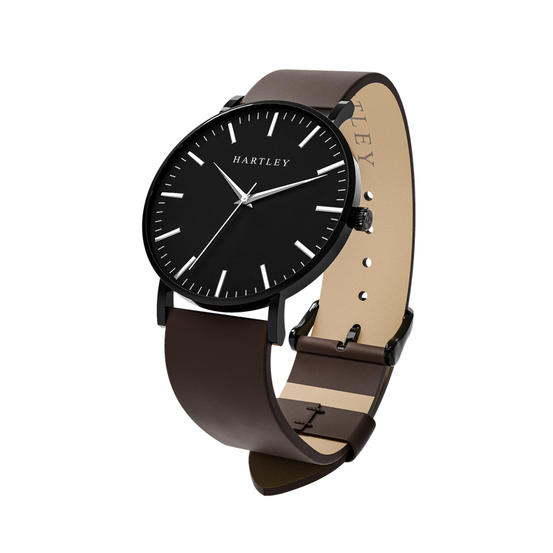 HERITAGE BLACK WITH DARK BROWN LEATHER ANGLED VIEW